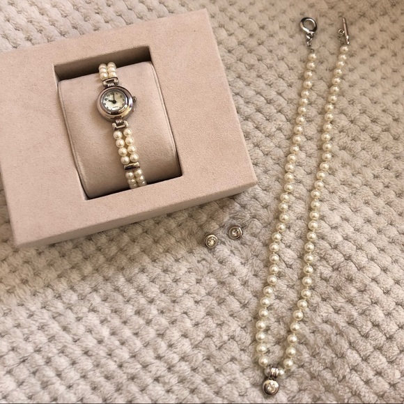 Vintage Pearl and Rinestone Watch, Necklace and Earrings Set - NWOT - Picture 1 of 6